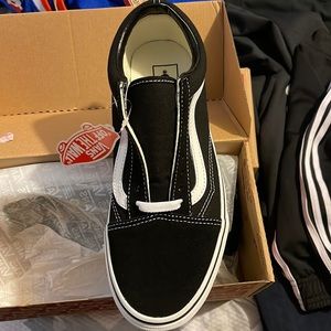 Mens VANS BNIB SIZE 8.5